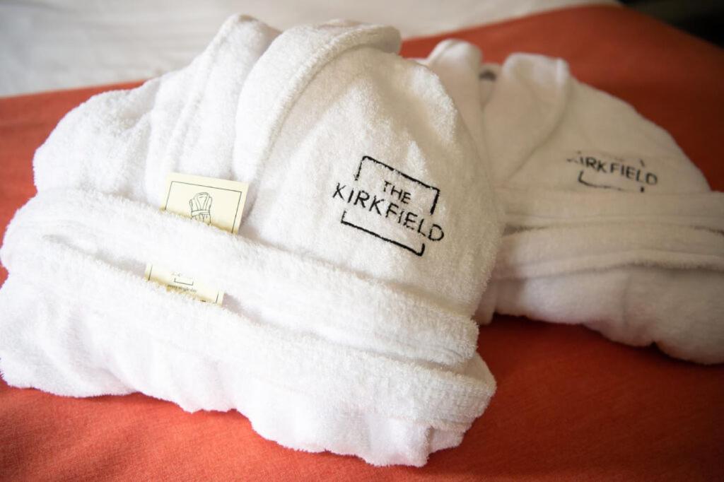 The Kirkfield Hotel Newton-le-Willows Buitenkant foto