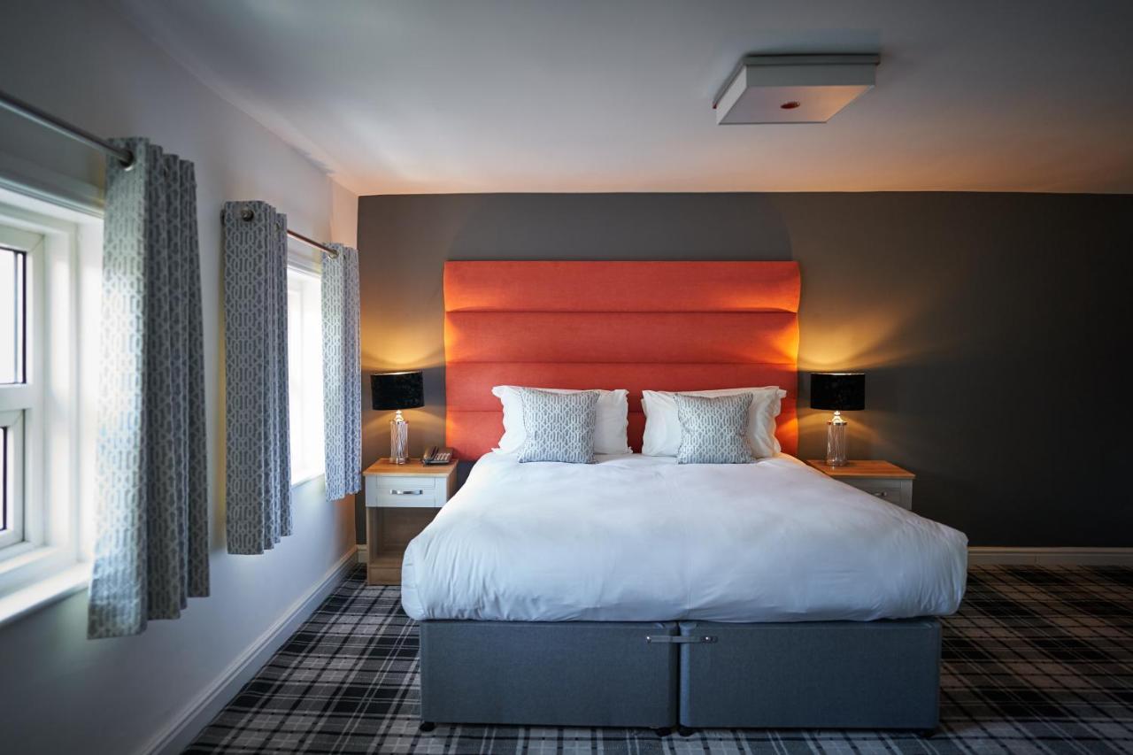 The Kirkfield Hotel Newton-le-Willows Buitenkant foto