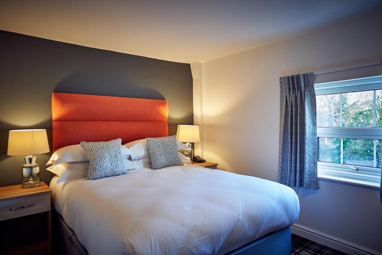 The Kirkfield Hotel Newton-le-Willows Buitenkant foto